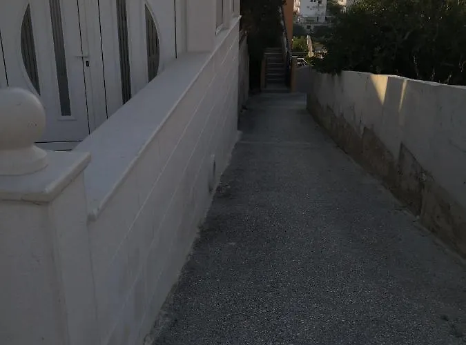 克雷斯克公寓式酒店 公寓 *