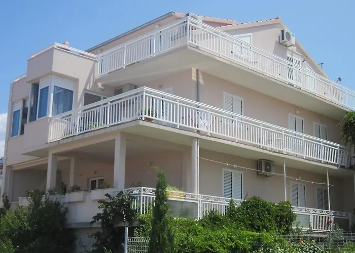 克雷斯克公寓式酒店 公寓 赫瓦尔