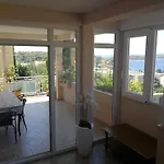Kresic דירה חוואר