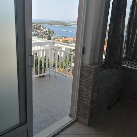 Kresic Apartment Hvar Town