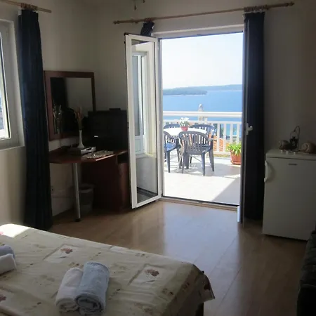 Kresic Apartment Hvar Town