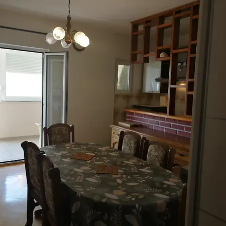 Kresic * חוואר