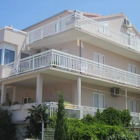 Kresic Apartment Hvar Town